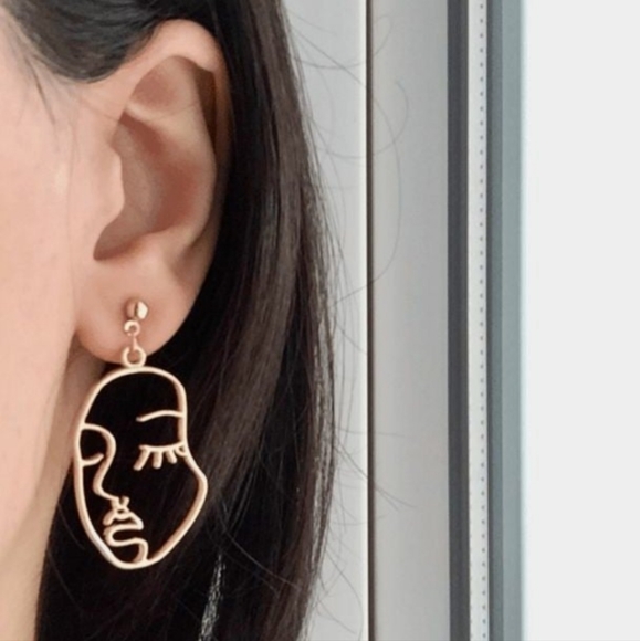 Abstract Portrait Face Earrings - Picture 6 of 10